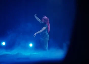 Menafsir “Tubuh Ibu, Sungai yang Bergeser” di Antara Beban dan Gamang