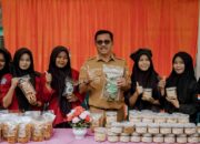 ‎Hadiri Branding Produk Kewirausahaan SMKN 1 Solsel, Bupati Khairunas Dorong Ekonomi Kreatif Pelajar‎