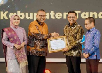 Solsel Raih Predikat Badan Publik Informatif, Peringkat Tiga Terbaik di Sumbar