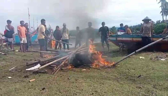 Bentrok Nelayan Pecah di Laut Muara Kandis, Satu Orang Terluka Diduga Akibat Lemparan Kaca
