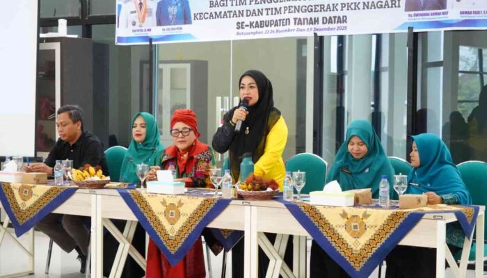 Tingkatkan Kapasitas Kader, TPPKK Tanah Datar Gelar Pelatihan Menjahit