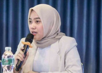 Gemerlap Mandeh di Bawah Bayang-Bayang Kemiskinan: Paradoks Pembangunan Pesisir Selatan