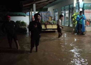 Malam ini, Banjir Mendadak Rendam Kotobaru, Air Batang Lembang Naik dalam Hitungan Menit