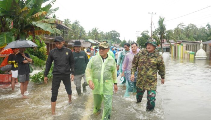 Respon Cepat, Dandim dan Bupati Padang Pariaman Pantau Dampak Banjir dan Longsor