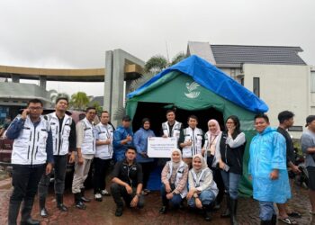 Banjir Bandang di Padang, BRI Salurkan Perahu Karet dan Ribuan Paket Makanan