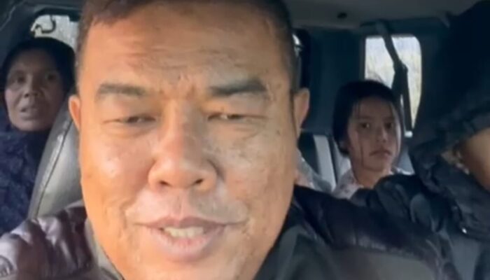 Dramatis, Anggota DPRD Hafni Hafiz Terobos Hujan Badai Selamatkan 100 Warga Terisolasi dengan Mobil Pribadi