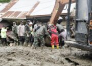 Tiga Jenazah Korban Longsor di Jembatan Kembar Berhasil Dievakuasi