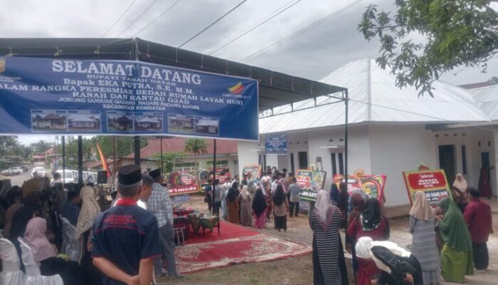 Wabup Tanah Datar Resmikan Pemakaian Bedah Rumah di Guguk Gadang Padang Magek