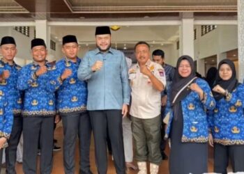 Tujuh Personel Satpol PP Padang Dilantik jadi ASN PPPK Paruh Waktu