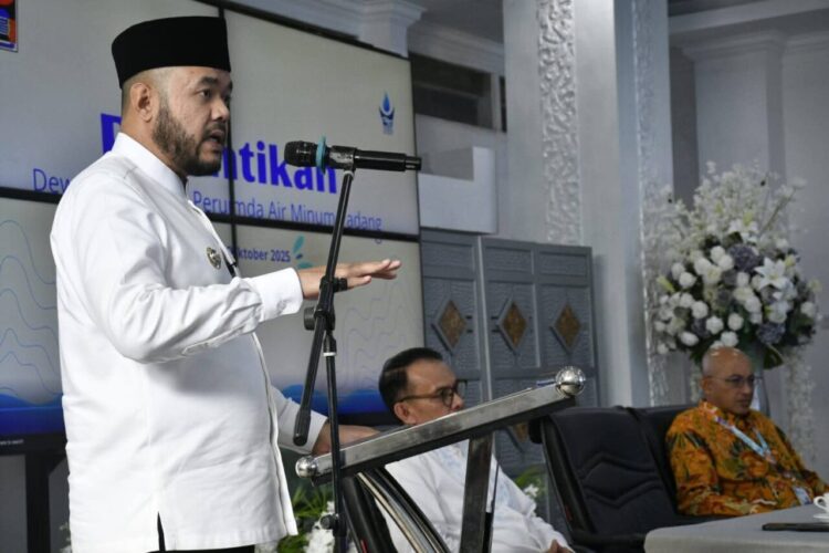 Wali Kota Padang, Fadly Amran hadiri Perumda AM pada suatu kegiatan, beberapa hari lalu. IST