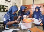 PT Semen Padang Dukung Pelatihan Tata Boga untuk Warga Teluk Bayur, Dorong Kemandirian Ekonomi Keluarga Kurang Mampu