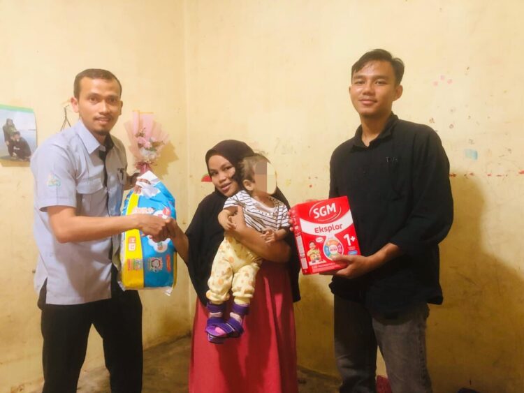 Di sebuah rumah kontrakan sederhana di Jalan Kalumpang Nomor 16, RT 001 RW 007, Kelurahan Bandar Buat, Kecamatan Lubuk Kilangan, Kota Padang, tawa kecil seorang balita perempuan berusia satu tahun empat bulan kembali mulai mengisi ruangan. IST