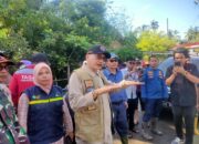 Pemkab Pessel Salurkan 7 Ton Beras untuk Korban Banjir dan Longsor, Bupati Pastikan Bantuan Tepat Sasaran