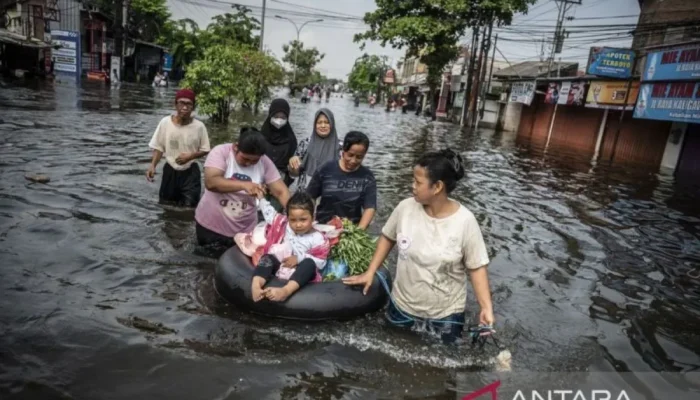 Tips Menghindari Penyakit saat Banjir