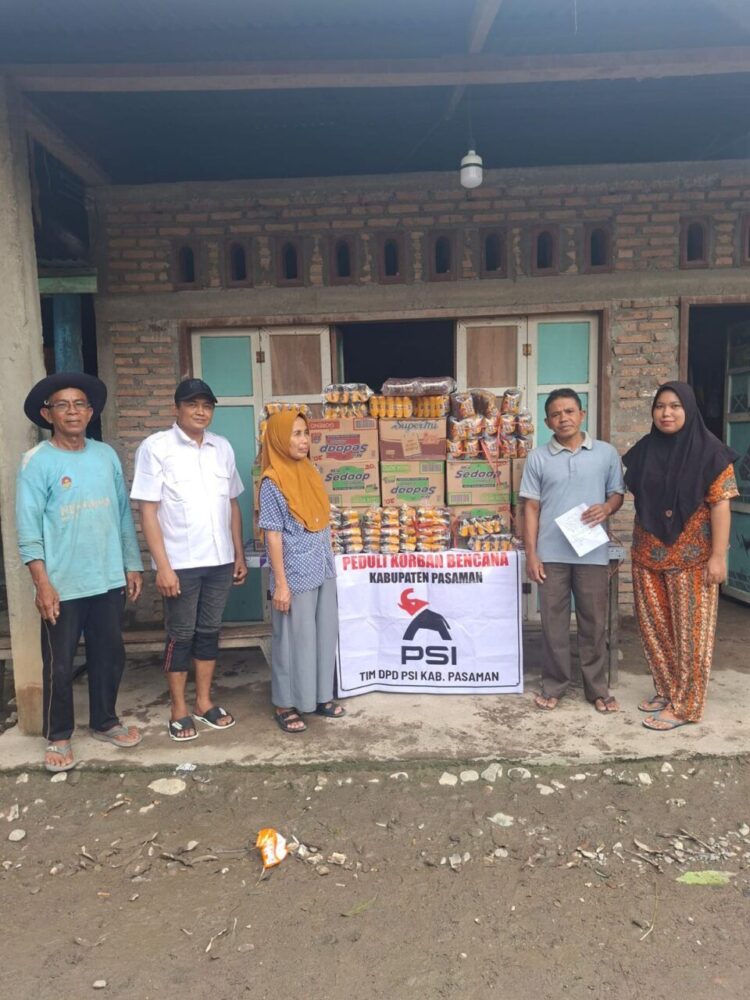 DPD Partai Solidaritas Indonesia (PSI) Kabupaten Pasaman kembali menyalurkan bantuan bagi warga terdampak bencana di Kecamatan Rao Selatan.  IST