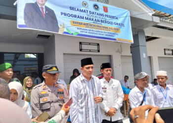 Ade Rezki Pratama Sosialisasikan Program MBG di Tanjung Raya