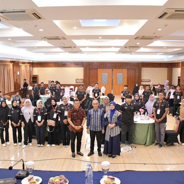 Sebanyak 50 pemuda di Kabupaten Agam mengikuti Pelatihan Peningkatan Kapasitas Daya Saing Wirausaha Muda Angkatan ke-3 di Hotel Sakura Syariah, Lubuk Basung, Kamis hingga Sabtu (13-15/11).HUMAS
