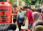 DPRD Padang Beri Bantuan Air Bersih untuk Warga Terdampak Bencana