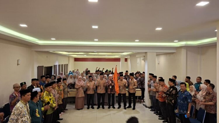 Kontingen Musabaqah Tilawatil Qur’an (MTQ) Kabupaten Pesisir Selatan (Pessel) resmi diberangkatkan menuju Kota Bukittinggi untuk mengikuti MTQ ke-XLI Tingkat Provinsi Sumatera Barat Tahun 2025. IST