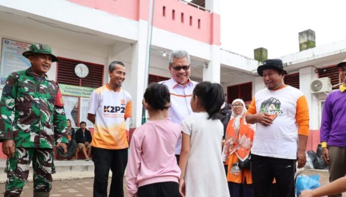 Ketua DPRD Sumbar Tinjau Posko Pengungsian SDN 02 Cupak Tangah