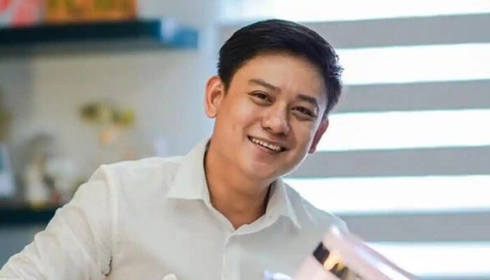 Mr Bobon Santoso Masak Besar Bagi Korban Banjir di Padang