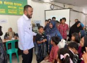 Warga Padang Antusias Antarkan Putranya Ikut Khitanan Gratis di Baznas