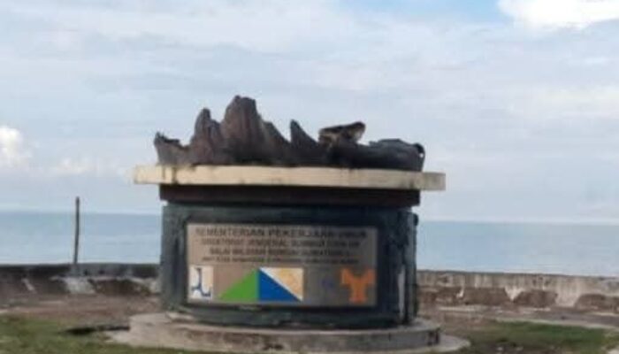 Tugu Ikan di Kawasan Muara Pantai Kata dan Pantai Karan Aur Akan Dibangun Kembali pada 2026