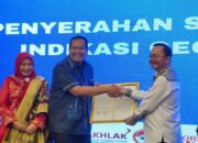 Kakanwil Kemenkum Sumbar Serahkan Sertifikat Indikasi Geografis Kepada Wali Kota Pariaman
