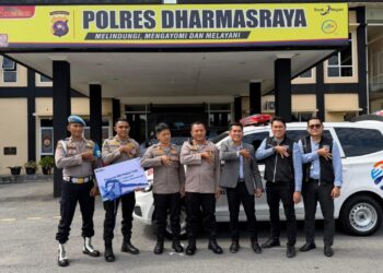 Perkuat Layanan Darurat, BRI BO Dharmasraya Hibahkan Satu Unit Ambulans ke Polres
