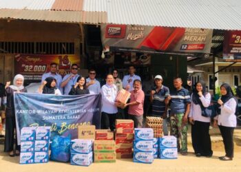 Kemenkum Sumbar Salurkan bantuan Kemanusiaan Banjir Bandang Batu Busuak