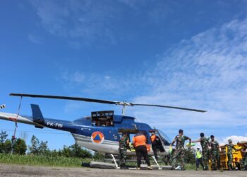 Warga Aceh Tengah Kembali Terima Bantuan Logistik BNPB Via Jalur Udara