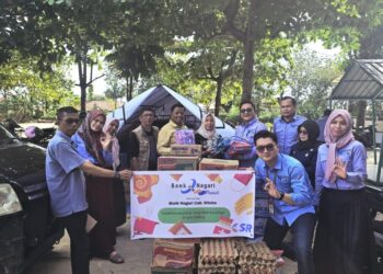 Bank Nagari Siteba Bantu Korban Banjir Bandang di Surau Gadang