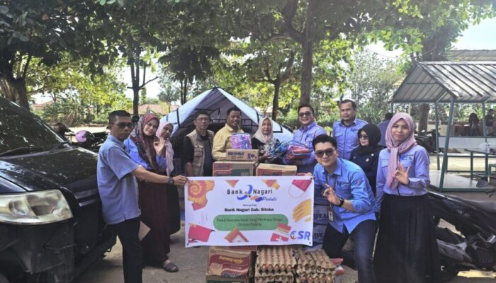 Bank Nagari Siteba Bantu Korban Banjir Bandang di Surau Gadang