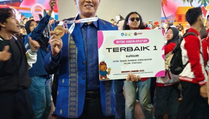 Desa Silungkang Oso Kota Sawahlunto Raih Juara 1 Abdidaya Ormawa 2025 di Malang