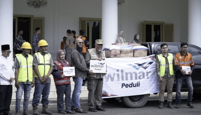 Wilmar Serahkan 6 Ton Bantuan untuk Korban Bencana di Sumbar