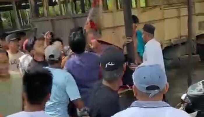 Hubungan Masyarakat Padang Mardani dan PT Inang Sari Kembali Memanas