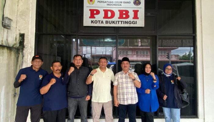 Tim Monev KONI Bukittinggi Dorong PDBI Tingkatkan Pembinaan Atlet Drumband