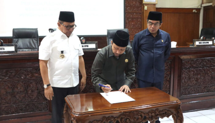 Sinergi Pemko dan DPRD Bukittinggi, Ranperda Pengelolaan Jaminan Produk Halal Disetujui