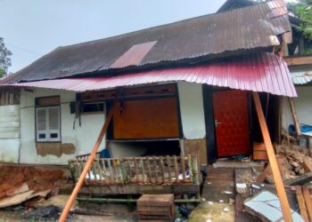 Pergerakan Tanah di Gunung Omeh Kian Parah, Hunian Retak dan Roboh