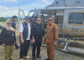 Menteri LH Soroti Kerusakan Bukit Barisan dari Udara, Desak Langkah Strategis Pemulihan Ekologis Sumbar