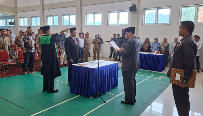 Hendrajoni Lantik Wendi sebagai Direktur PDAM Tirta Langkisau, Targetkan Perubahan Nyata Layanan Air Minum