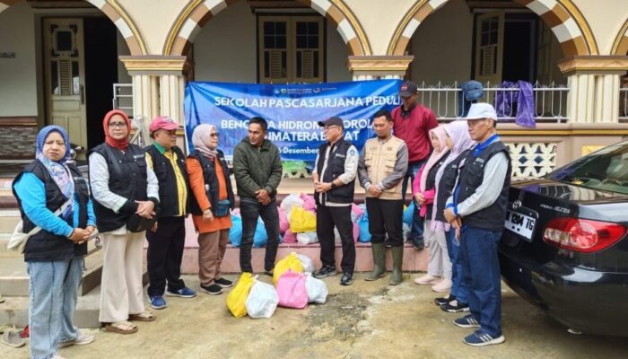 Tim PKM Pascasarjana Unand Bantu Korban Bencana di Agam