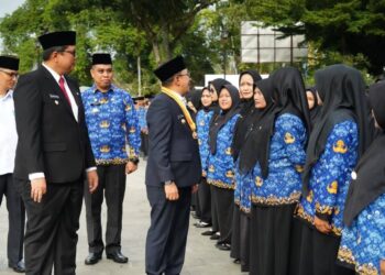 Bupati Eka Putra Lantik 1.334 PPPK Paruh Waktu