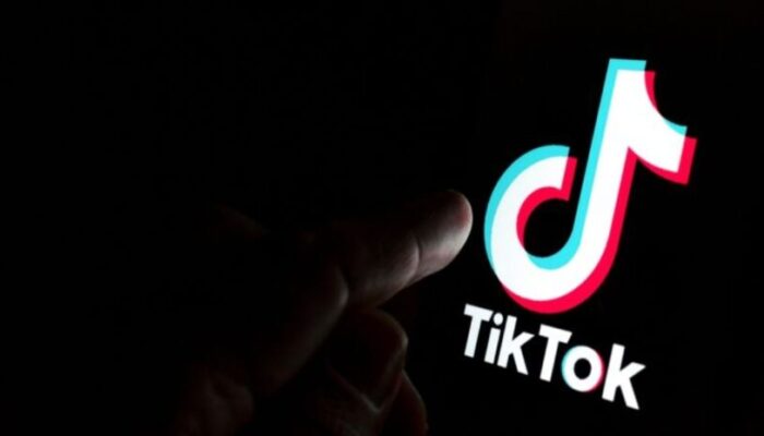 Mahasiswa dalam Culture Shock Digital, Belajar Bahasa Inggris dari TikTok, Bukan dari Buku