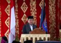 Wako Zulmaeta memberikan sambutan saat peringatan HUT Ke-55 Kota Payakumbuh yang digelar secara sederhana melalui Sidang Paripurna Istimewa DPRD Kota Payakumbuh, Selasa (17/12). IST