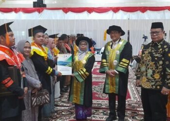 UIN Bukittinggi Gelar Wisuda Sederhana di Tengah Bencana : Momentum untuk Bangkit dan Berkarya