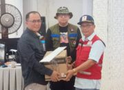 Pemko Padang Serahkan Bantuan Chainsaw BNPB kepada PMI