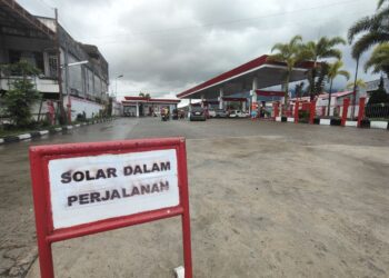 Distribusi BBM Tersendat Pascabencana, Pengamat Nilai Tantangan di Lapangan Memang Luar Biasa Berat