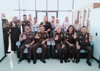 Peringati HAKORDIA, Kejari Pasbar Gelar Lomba Baca dan Cipta Puisi “Satukan Aksi Basmi Korupsi”