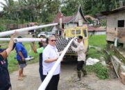 Atasi Krisis Air Bersih Pascabanjir, Ketua DPRD Sumbar Serahkan Bantuan Ratusan Pipa di Sipinang Agam